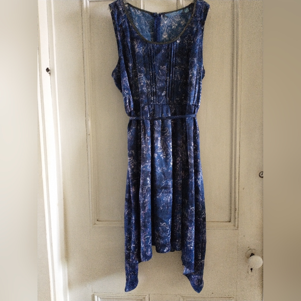 Simply Vera Vera Wang Sleeveless Dress Size Large  handkerchief hemline